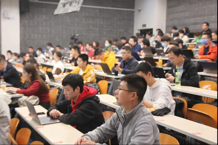 xuesheng.jpg